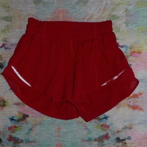 Lululemon Hotty-hot shorts 2.5 in